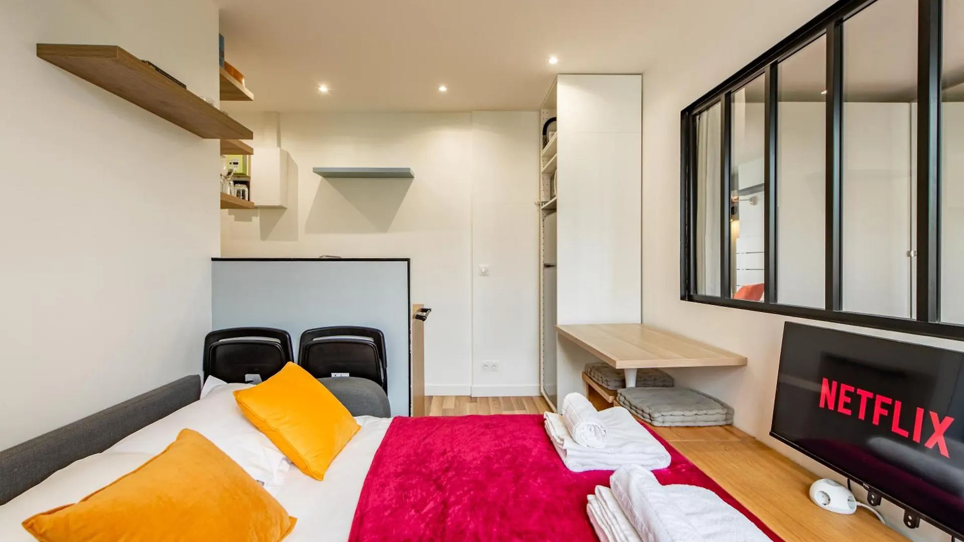 Cozy 1-bedroom With Amenities Near Iconic Montmartre Neighbourhood
