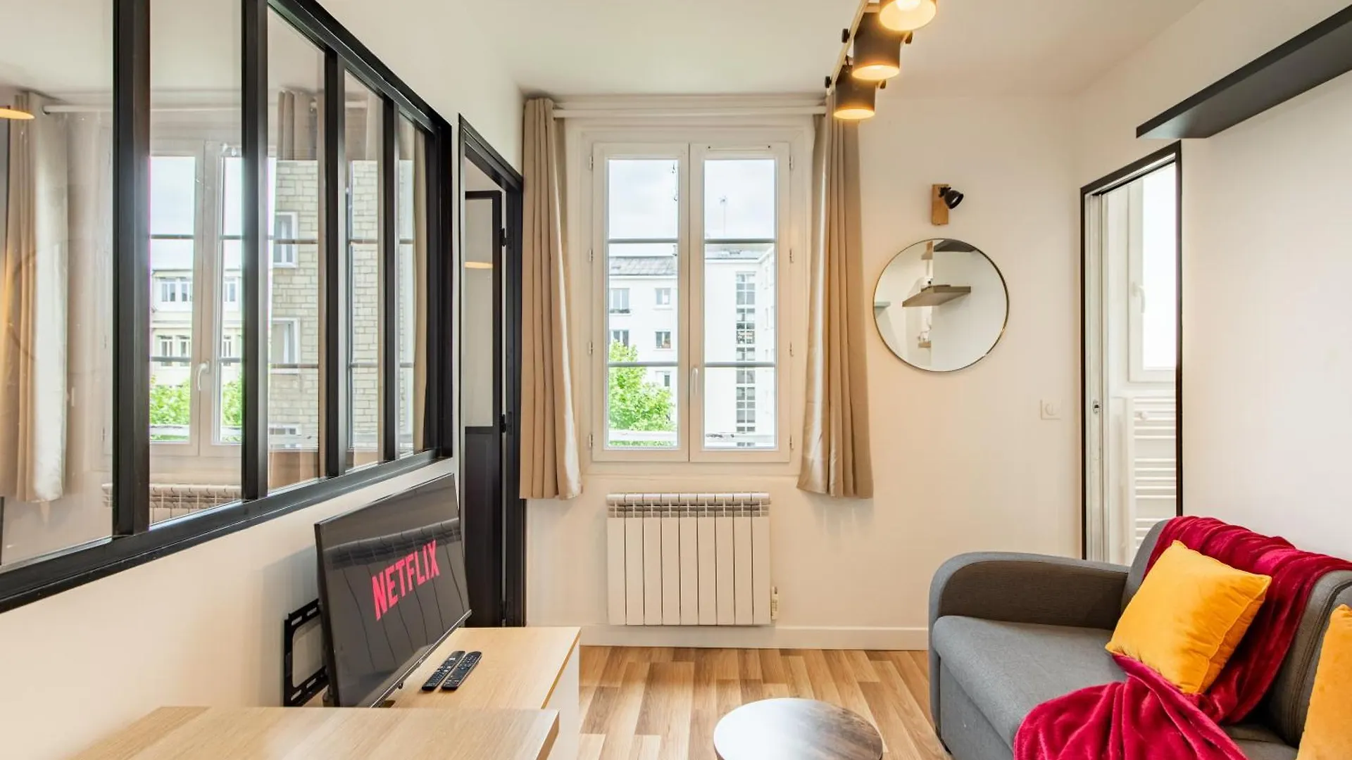 Apartmán Cozy 1-bedroom With Amenities Near Iconic Montmartre Neighbourhood