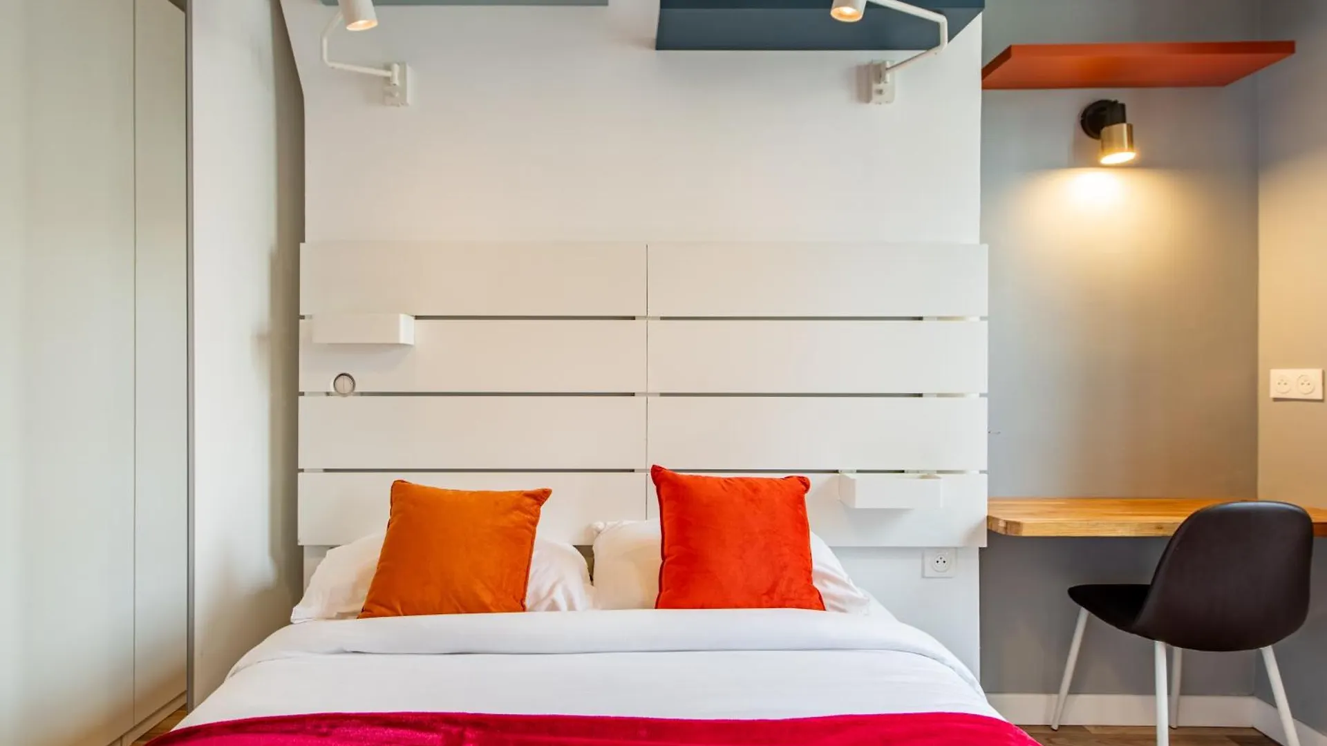 Cozy 1-bedroom With Amenities Near Iconic Montmartre Neighbourhood Apartmán *