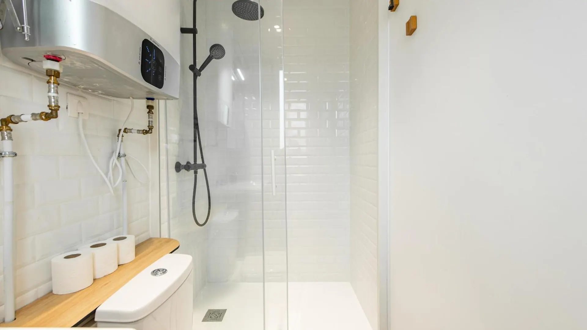 Apartmán Cozy 1-bedroom With Amenities Near Iconic Montmartre Neighbourhood *